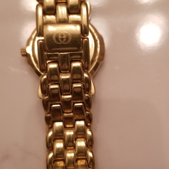 Watch - Picture 2 of 3